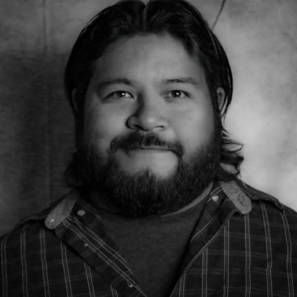 Justin_Soto-Headshot.jpg