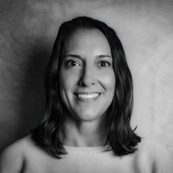 Sarah_Edwards-Headshot.jpg