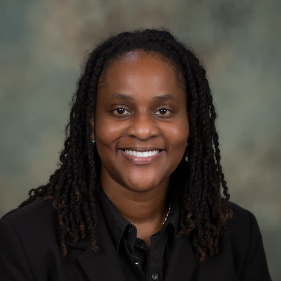Tiffani_Curry-Headshot.jpg